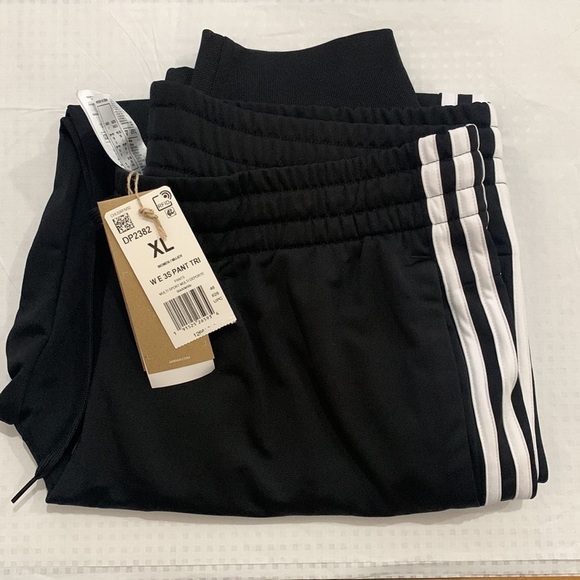New Women’s Adidas 3 Stripe Jogger Pants Black White - Picture 7 of 13